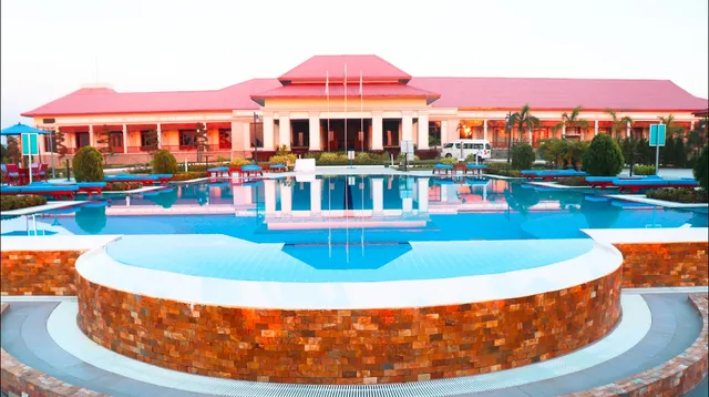 Horizon Lake View Resort