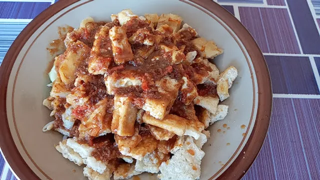 Tahu campur pak min cabang pulutan