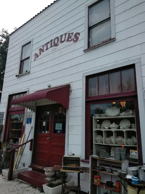 AKA Salvage And Designs