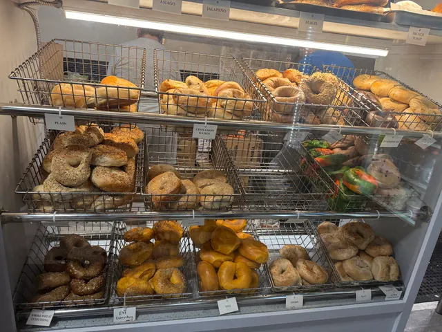 Bagel 10 Cafe - Hackettstown