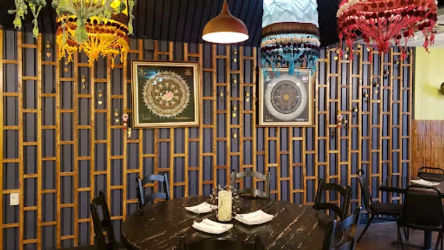 Pete’s Thai on 5th