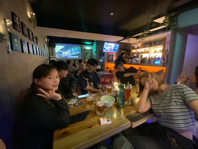 Grey Cola Food & Bar