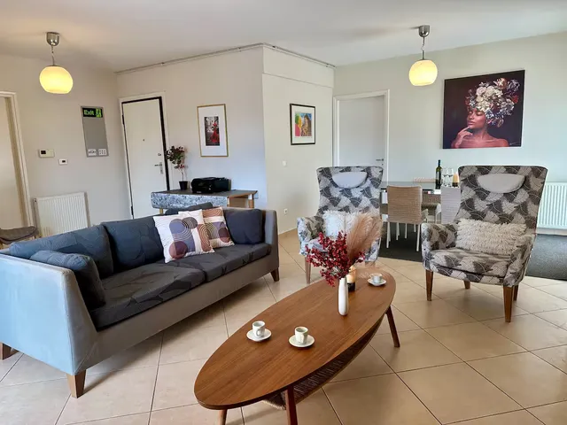 Koukaki - Athenian Glow