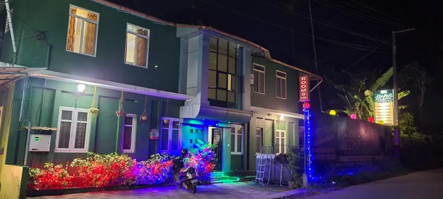 Ceepee's Holiday Inn