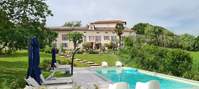 Tenuta dei Vicini - Holiday Apartments (CIN: IT005063B44CUBBQKY)