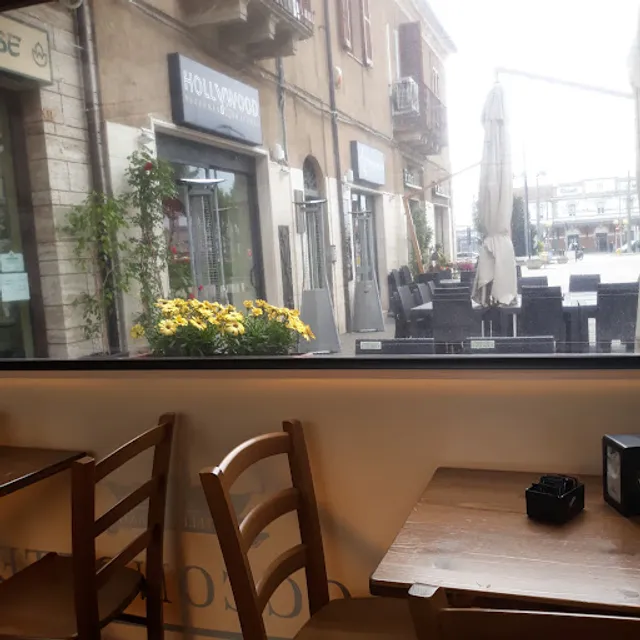 Bar Antico Caffè Roma...trattoria pizzeria