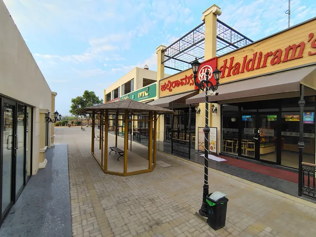 Big Bay India | Highway Pitstop