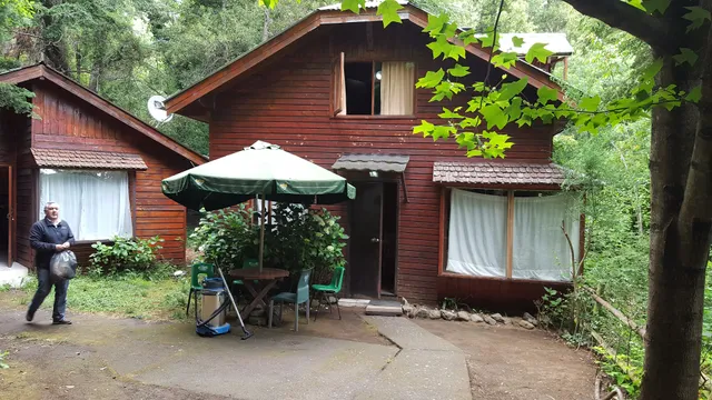 Hotel y Cabañas Los Volcanes
