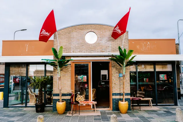 Nani Noordwijk | Sweet Surinamese Food