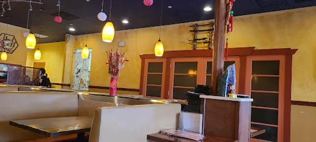 Koi Chinese and sushi