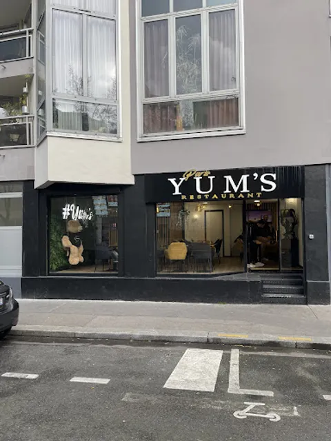 YUM’S