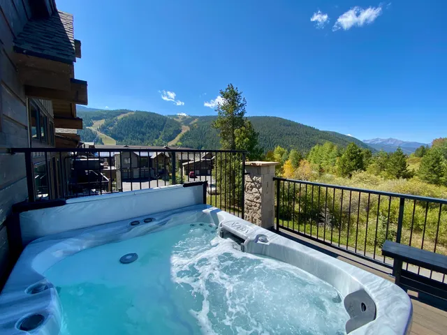 SummitCove Vacation Lodging