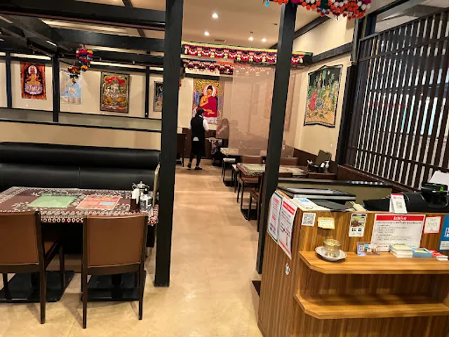 Taj Mahal Everest LABI千里店 タージマハルエベレスト