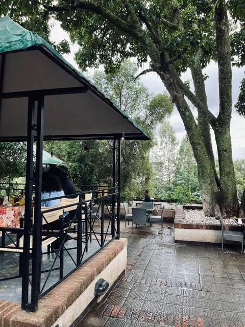 Top View Restaurant | ቶፕ ቪው ሬስቶራንት