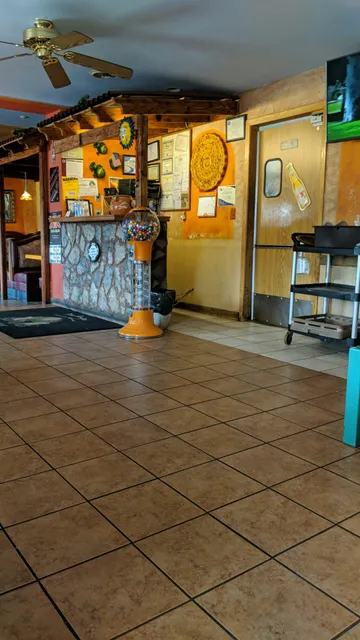 Dos Amigos Mexican Restaraunt