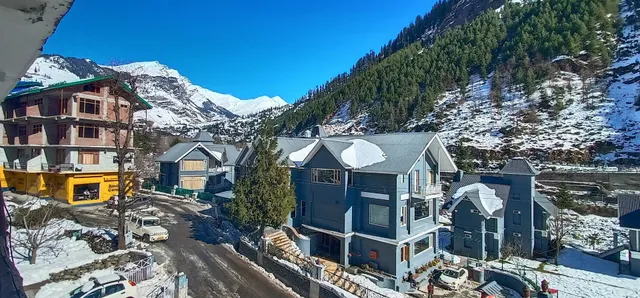 FabHotel Whispering Wood