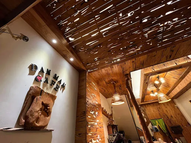 丹曼咖啡/精品咖啡/下午茶/甜點/披薩/巷弄咖啡館/免費網路