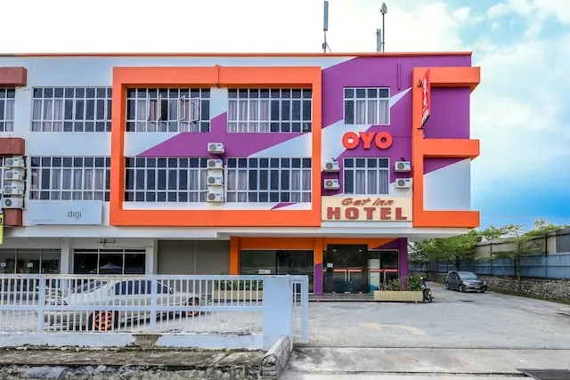 Super OYO 1043 Get Inn Hotel Sendayan
