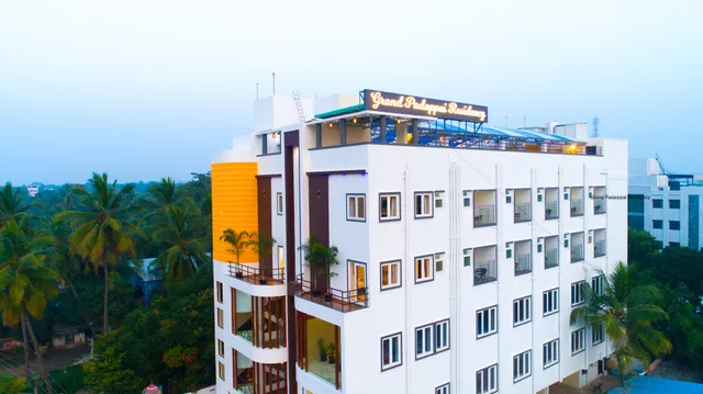Grand Padappai Residency