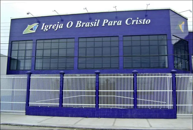 Primeira Igreja O Brasil para Cristo de Paranaguá