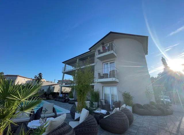 Apartments VIP Residence