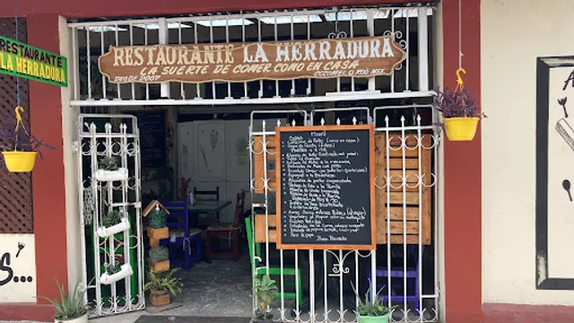 RESTAURANT LA HERRADURA