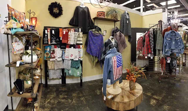 Painted Tree Boutiques - Naperville