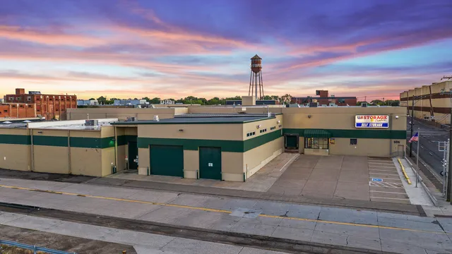 Cole's Couches | Discounted Furniture