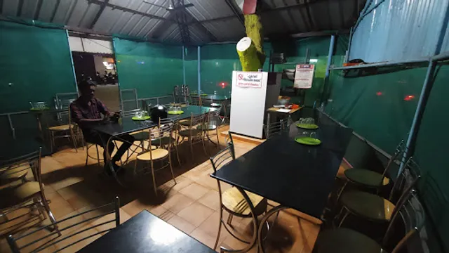 Tharavadu Family Fast Food