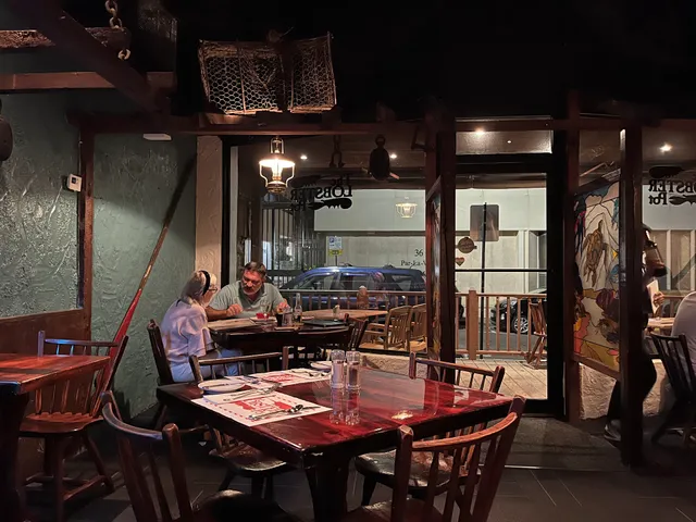 Lobster Pot & Boat House Bar