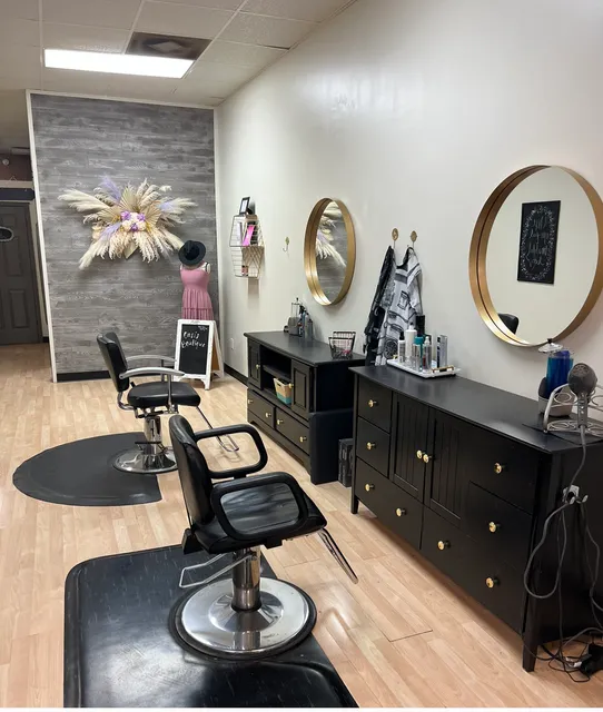 Oasis Salon & Suites