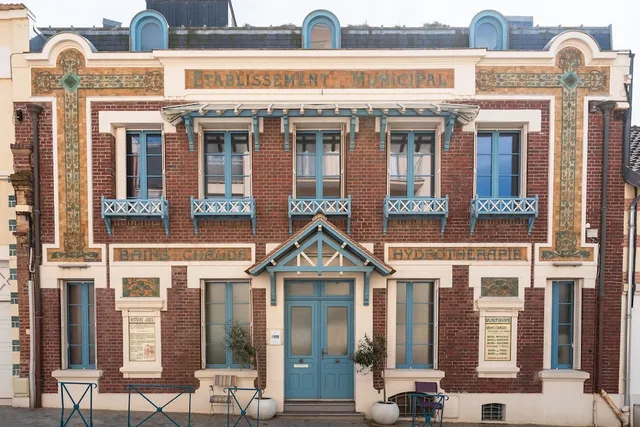 VILLA D'EAUX - Anciens Bains Chauds - Hydrothérapie