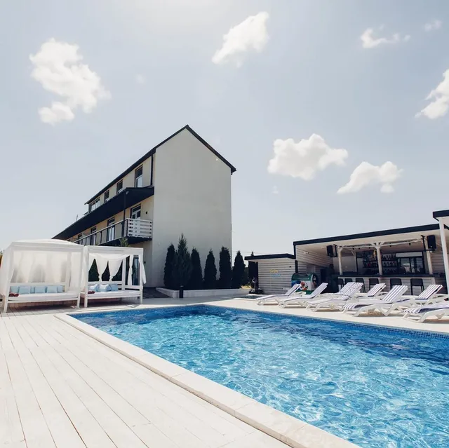 Готель Sunday Caprice