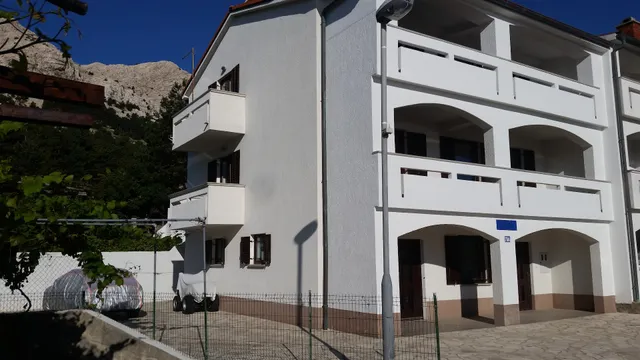 Apartments Lisac
