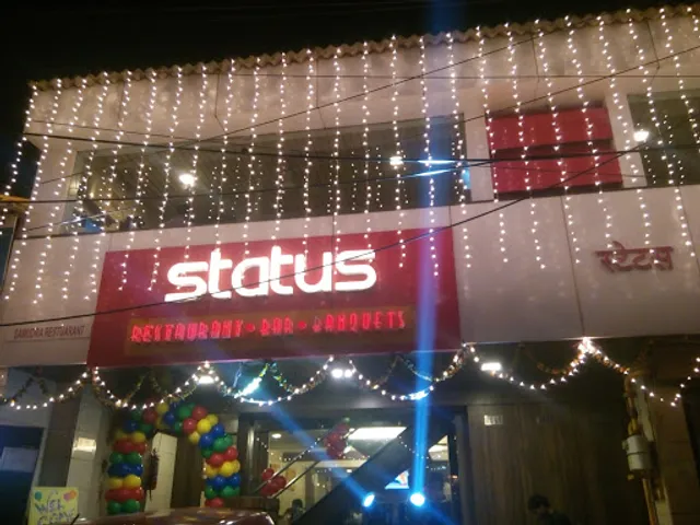 Status Bar & Restaurant