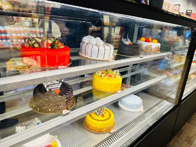 Standard Bakers & Fast Food, Opp Ashtley Hall