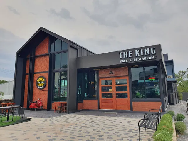 The King Cafe & Restaurant