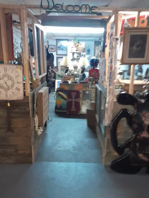 Salt River Antiques Mall & More