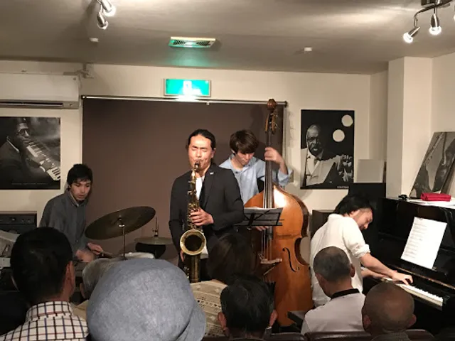 ジャズ喫茶 DEAR LOAD ディアロード