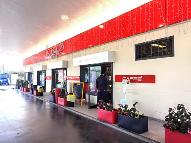 Pisa Carburanti Caffè