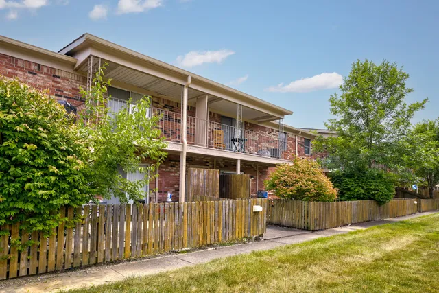 Meridian Lakes Apartments