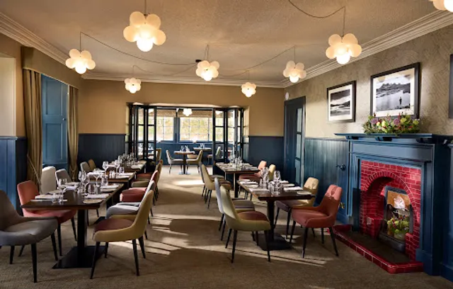 Varrich Restaurant - Tongue Hotel