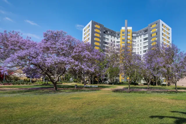 Park La Brea Apartments