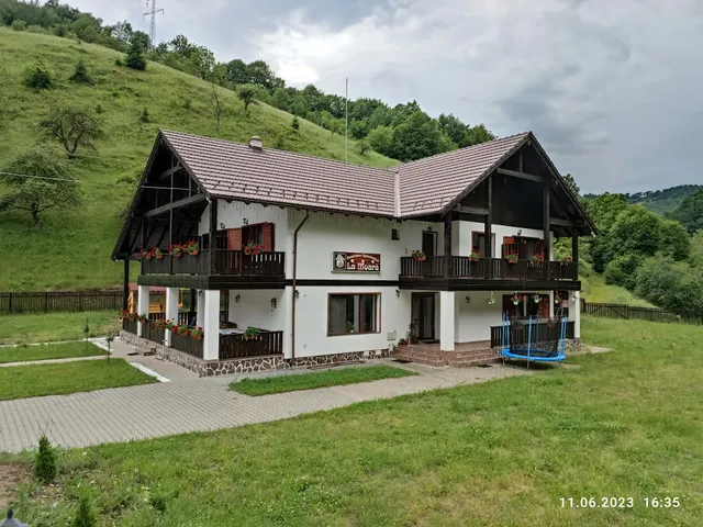 Agropensiune "LA MOARA"