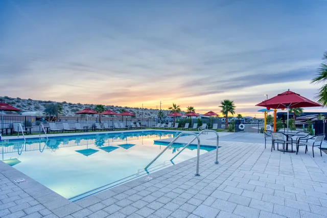 Coachella Lakes RV Resort