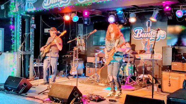 Buntsy’s Band Stand