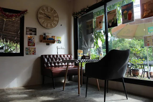 MOKA CAFE CHIANGMAI ริมปิง ป่าแดด