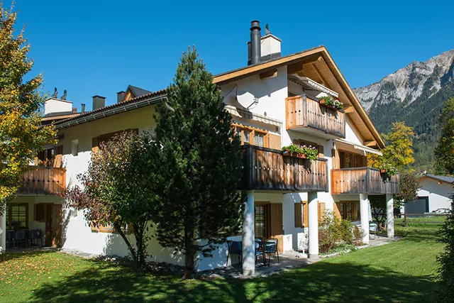 Ferienhaus Muntschi (7 Wohnungen) in Andeer GR