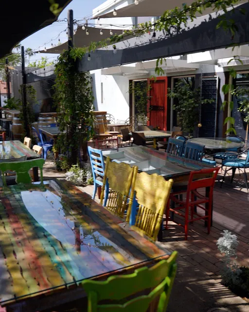 Urban Fraiche Restaurant