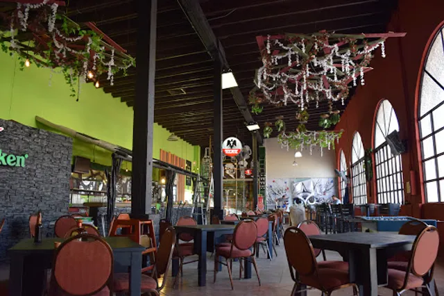 Los Faroles "Restaurante Bar"